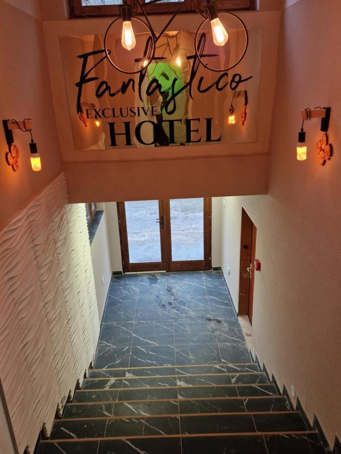 Fantastico Exlcusive Hotel Senta Ngoại thất bức ảnh