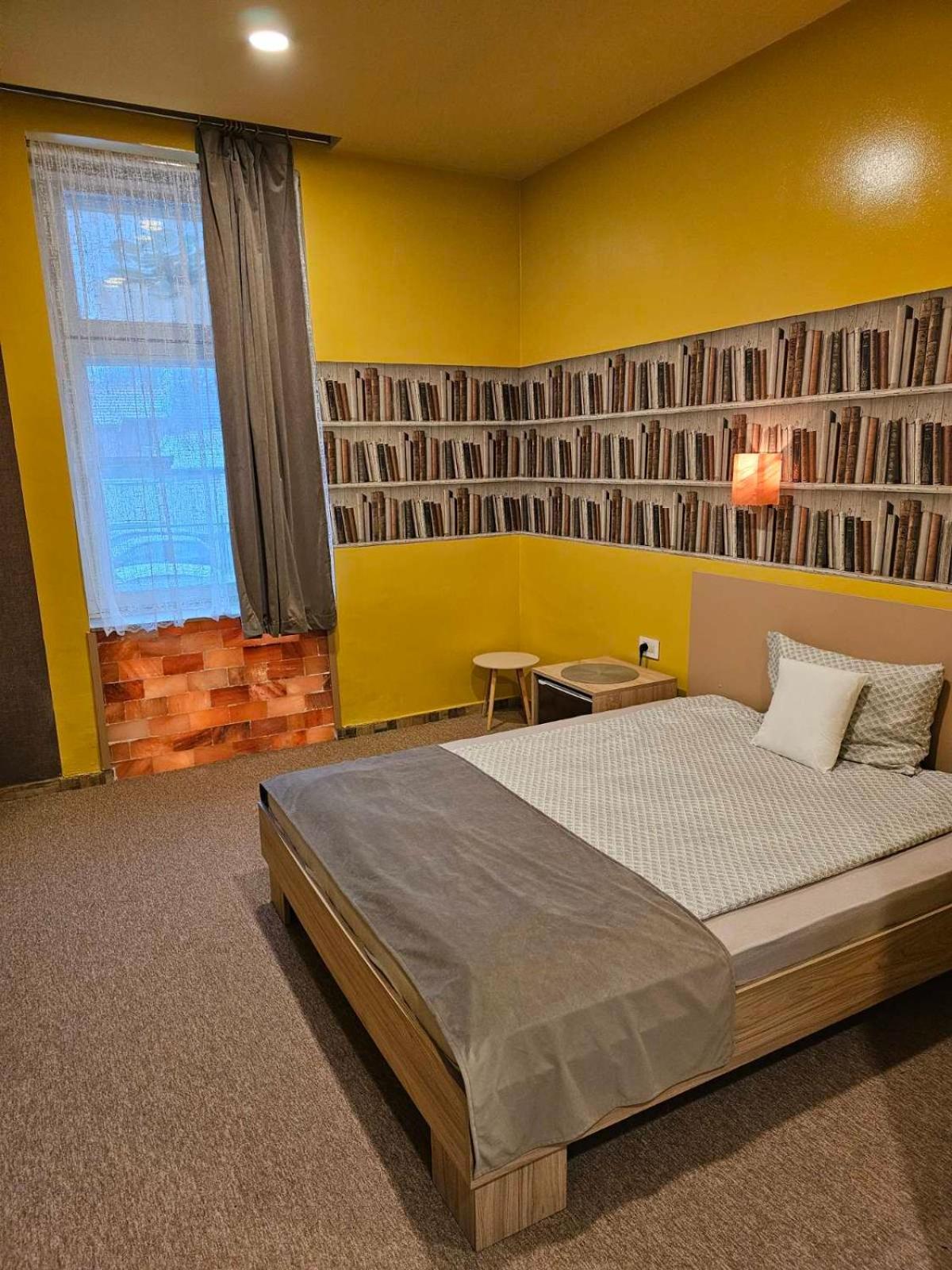 Fantastico Exlcusive Hotel Senta Ngoại thất bức ảnh
